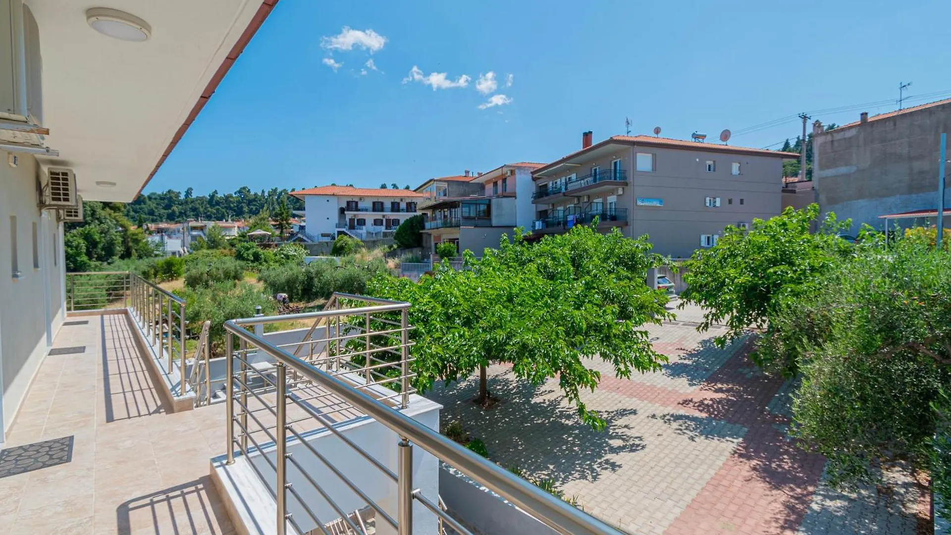 Valiant Sea Aparthotel Kriopigi Greece